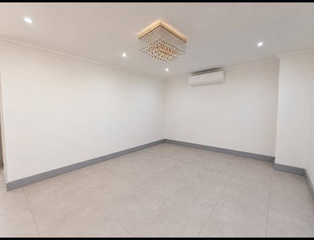 4 BEDROOM HOUSE FOR SALE IN LA LUCIA